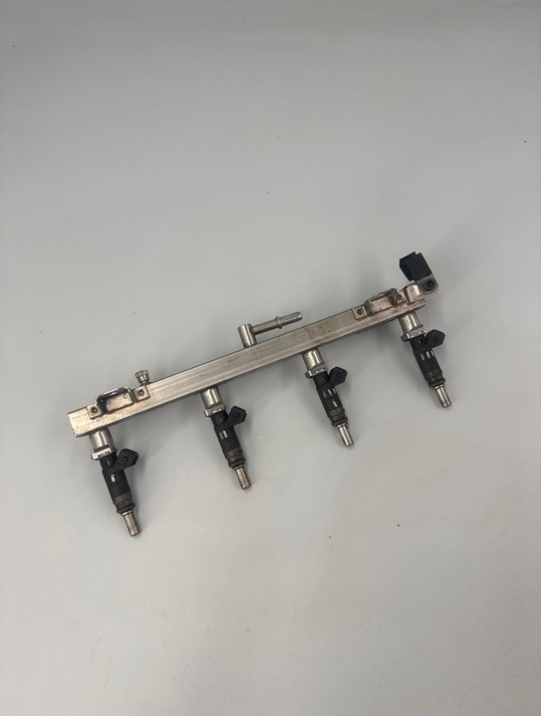 Форсунки топливные комплект BMW 3 E46 N42 13 53 7 506 158 контрактная