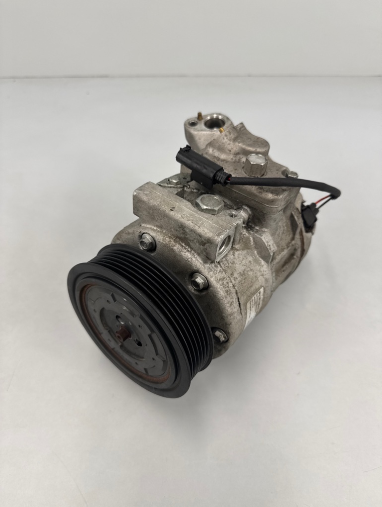 Компрессор кондиционера BMW 5 2006 E60 N52 64 50 9 174 803 контрактная