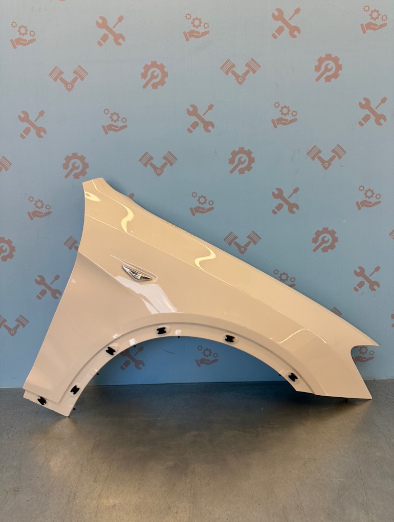 Крыло переднее правое Bmw X3 2013 F25 N52 7267324 контрактная