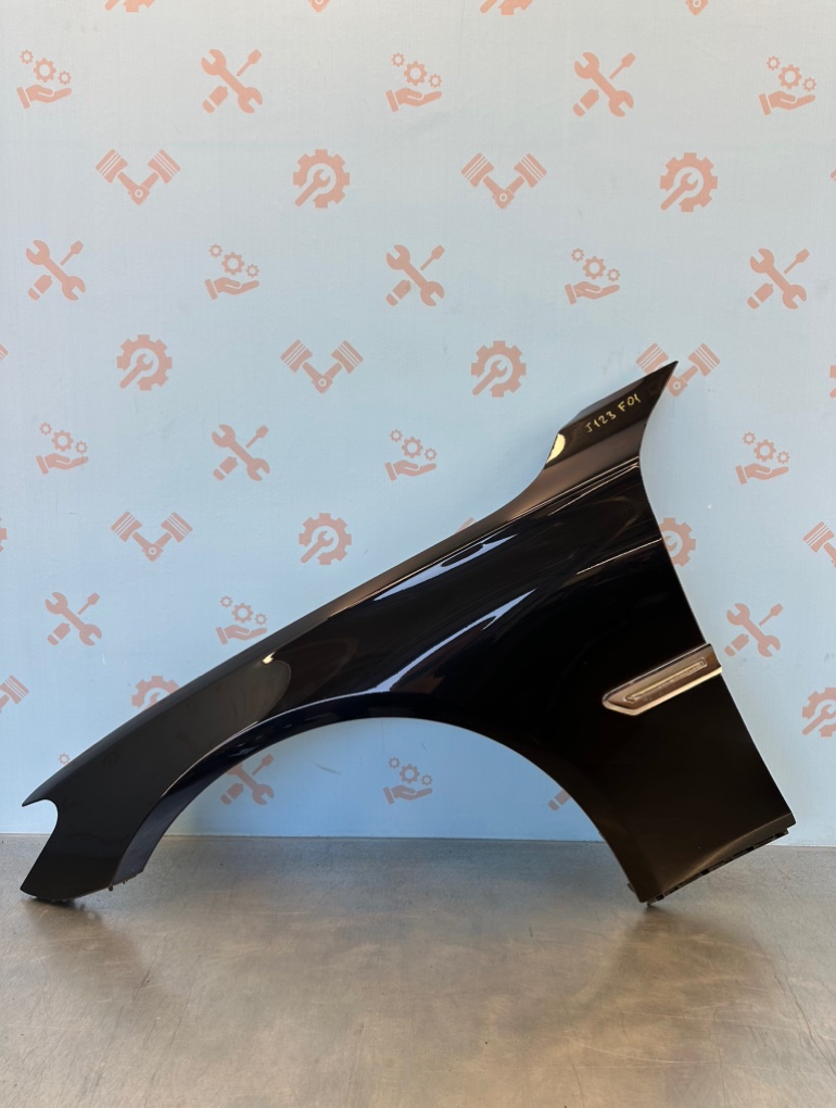 Крыло переднее левое Bmw 7 2011 F01 N54 7261461 контрактная