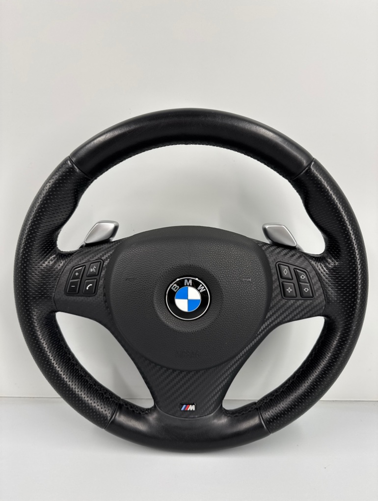 Руль BMW 1 2007 E87 N52 контрактная