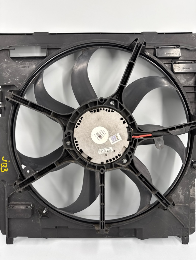 Вентилятор охлаждения радиатора X5 2008 E70 N52