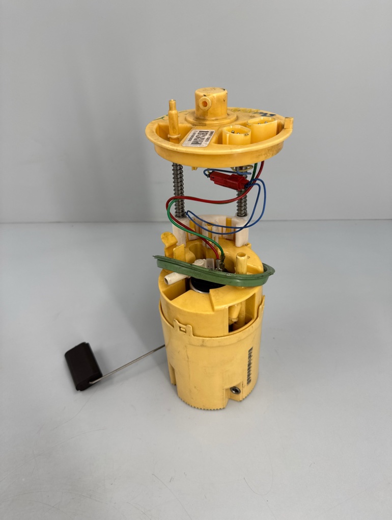 Топливный насос BMW X5 2012 E70 N57 7164315 контрактная