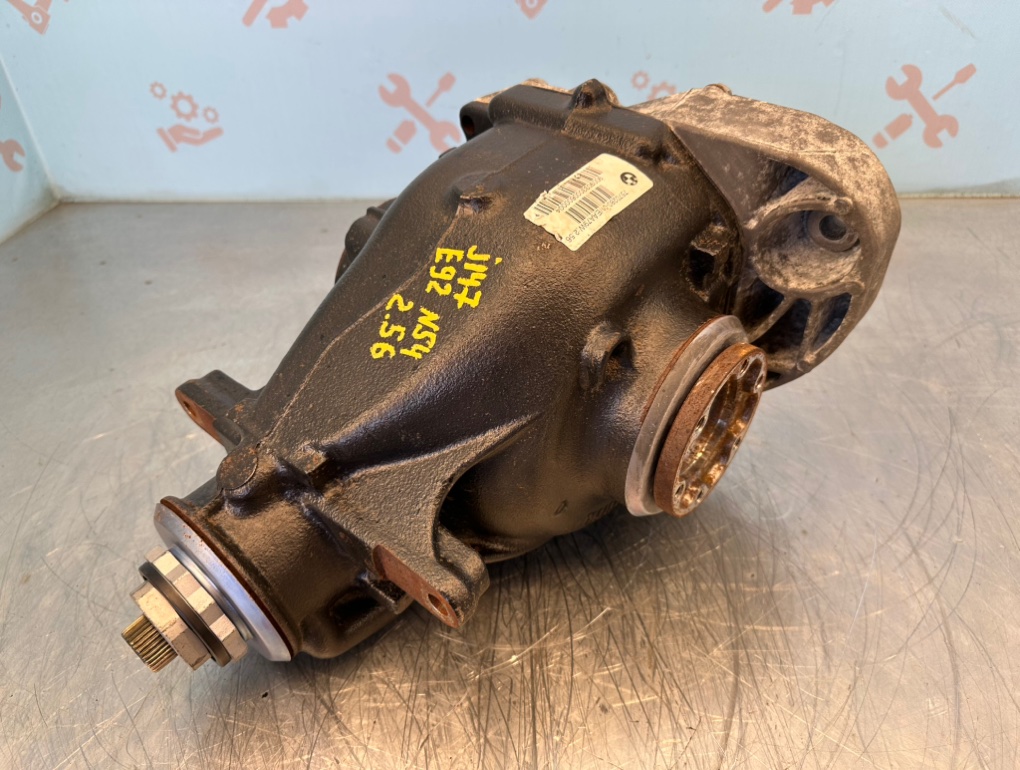 Редуктор 2.56 задний BMW 3 2009 E92 N54 7570280 контрактная