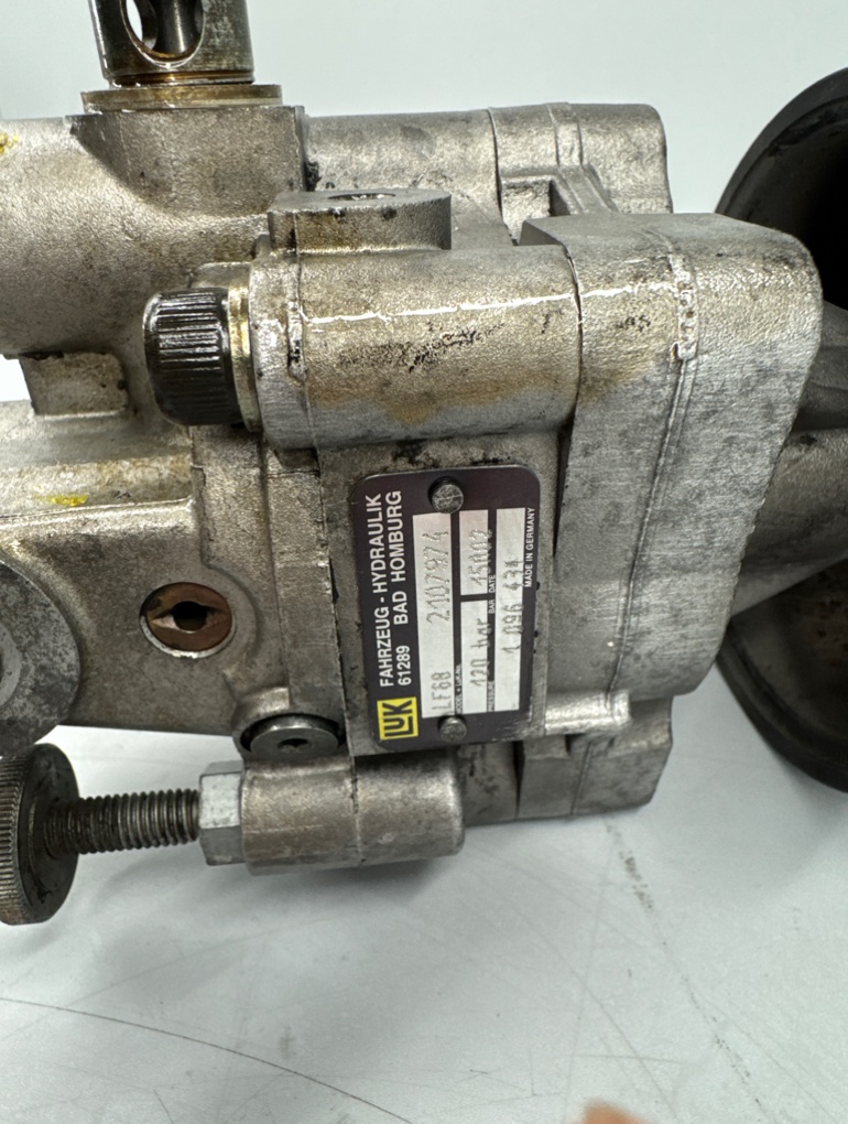 Насос гидроусилителя руля X5 E53 M62