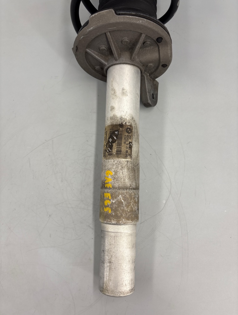 Стойка подвески задняя левая 7 E65