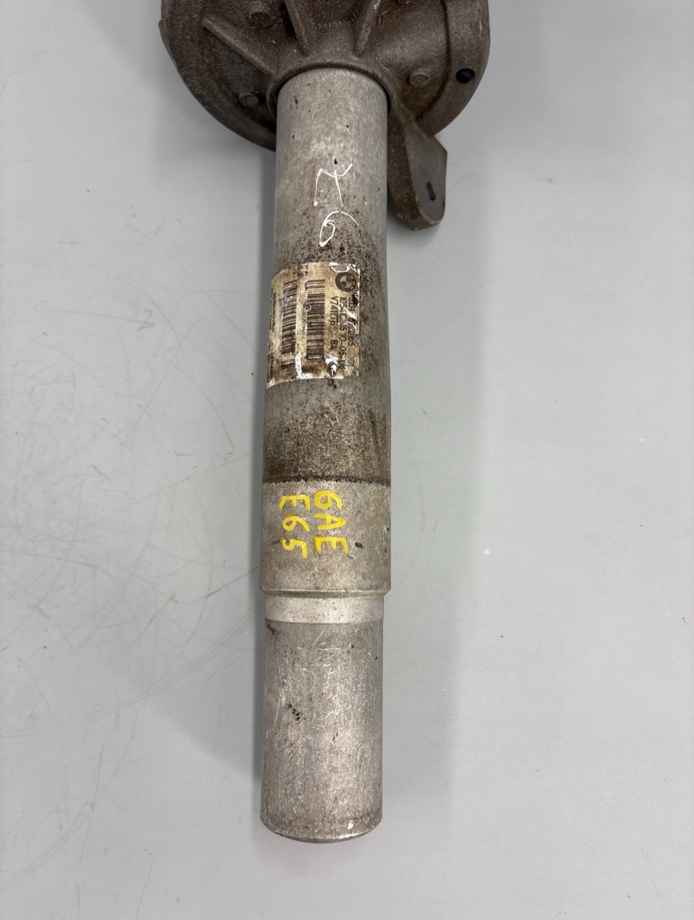 Стойка подвески задняя левая 7 E65 Стойка подвески задняя левая 7 E65