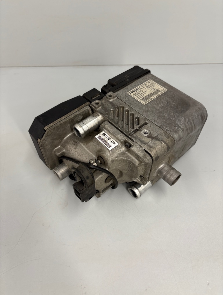 Автономный отопитель BMW X5 E53 M57 64 12 8 381 207 контрактная