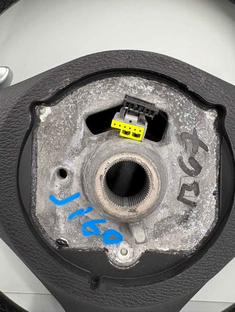 Руль спорт с лепестками X6 2009 E71 N54