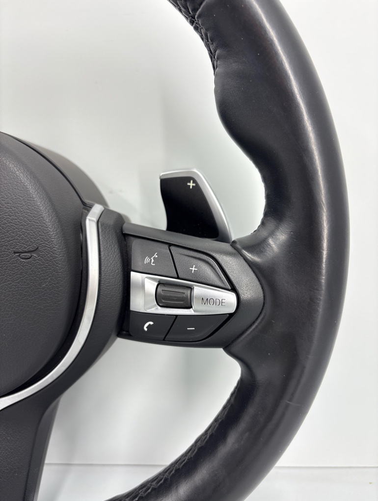 Руль М пакет с лепестками 3 2015 F31 N20