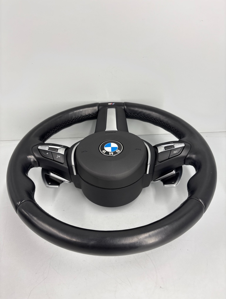 Руль М пакет с лепестками 3 2015 F31 N20
