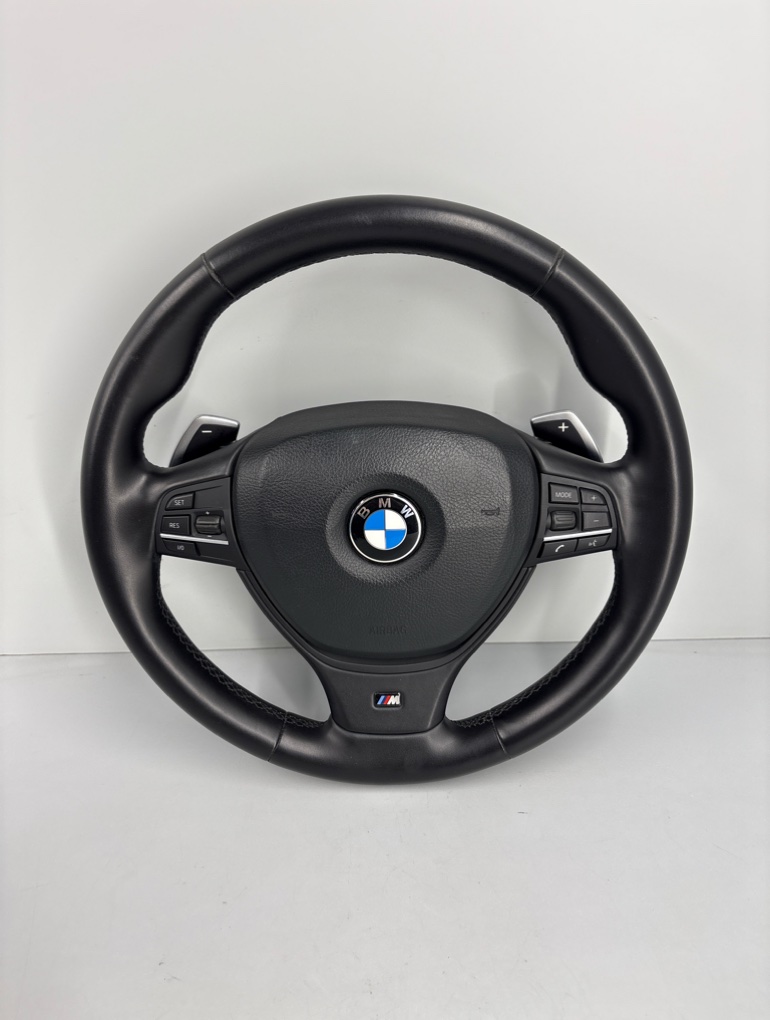 Руль М пакет с лепестками BMW 5 2011 F11 N55 контрактная