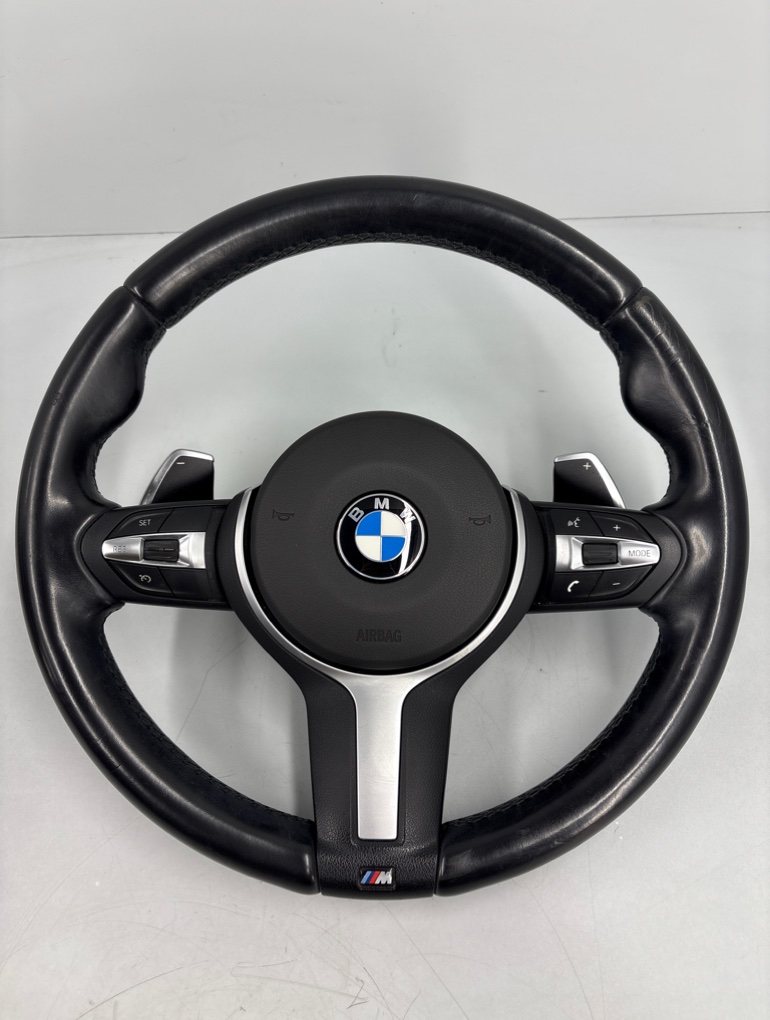 Руль М пакет с лепестками 3 2013 F30 N20