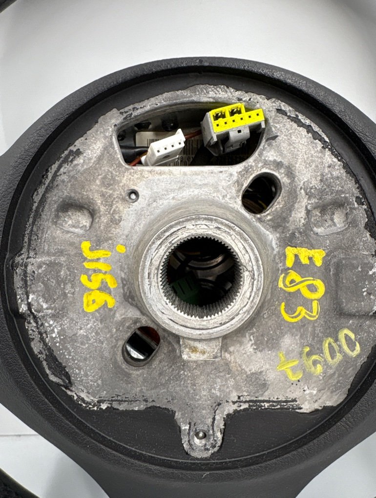 Руль М пакет X3 2006 E83 М54 Руль М пакет X3 2006 E83 М54