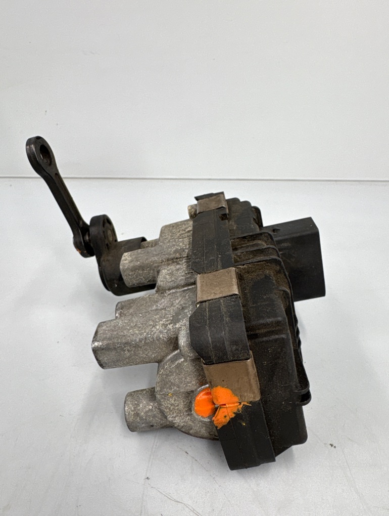 Актуатор турбины 3 F30 N47