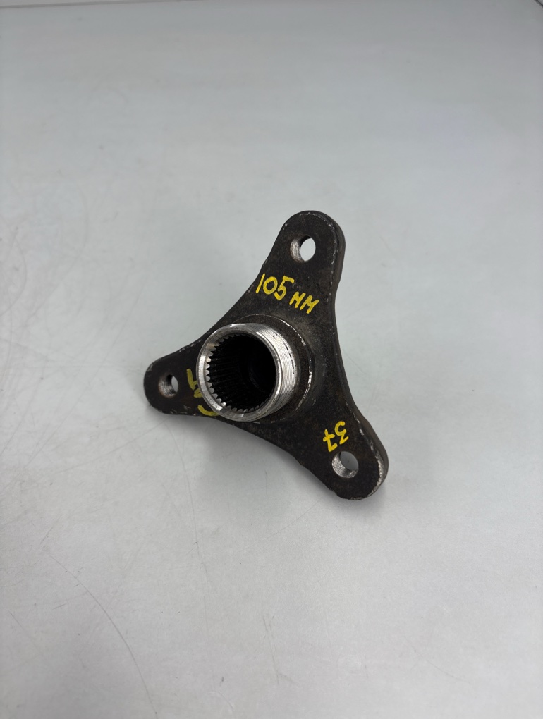 Фланец хвостовик редуктора 37 шлицов BMW 5 F10 контрактная