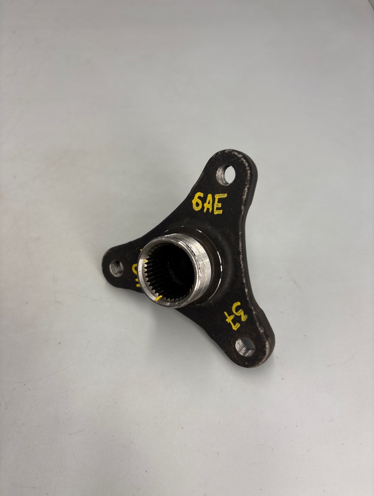 Фланец хвостовик редуктора 37 шлицов BMW 5 F10 контрактная