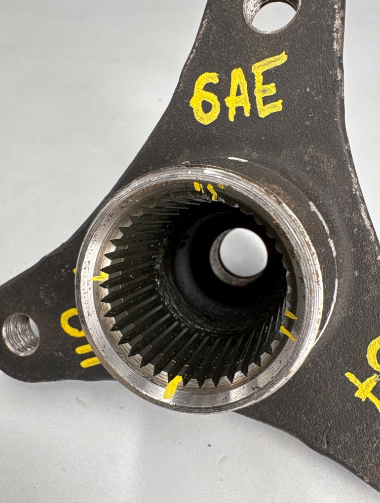 Фланец хвостовик редуктора 37 шлицов 5 F10