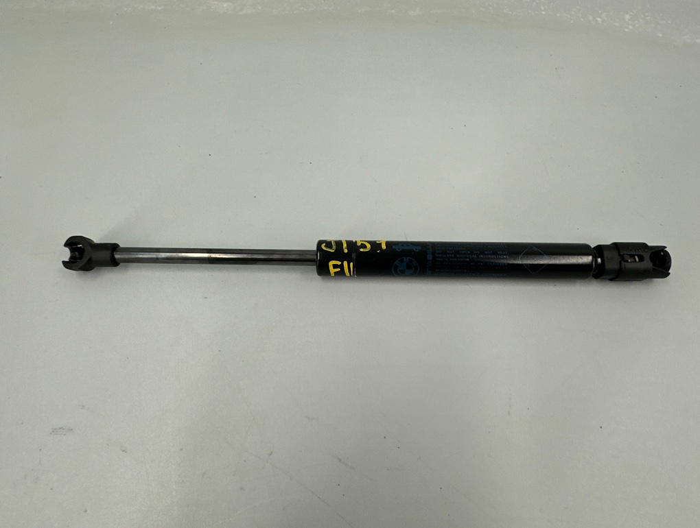 Амортизатор пола багажника BMW 5 2011 F11 N55 51479168507 контрактная