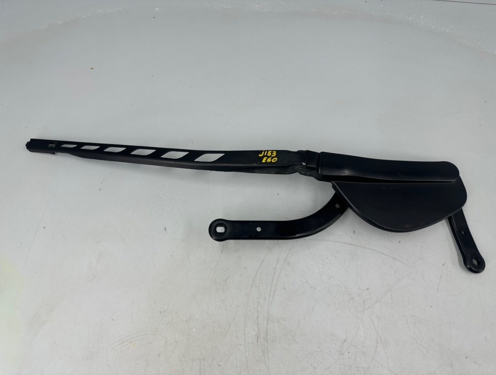 Запчасть поводок дворника правый BMW 5 2006 E60 N52 61 61 7 185 366 контрактная Поводок дворника правый BMW 5 2006 E60 N52 61 61 7 185 366 контрактная