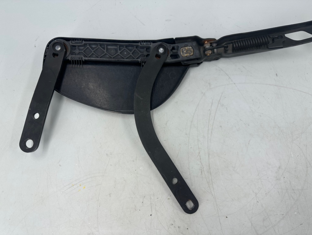 Поводок дворника правый 5 2006 E60 N52