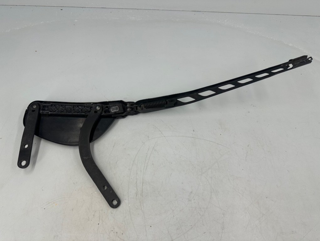 Поводок дворника правый 5 2006 E61 N52