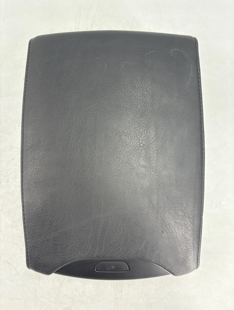 Подлокотник X5 2005 E53 M54