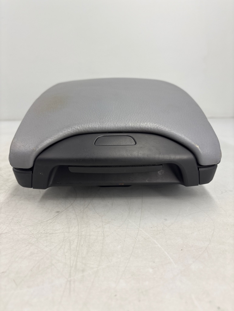 Подлокотник X5 2004 E53 М54