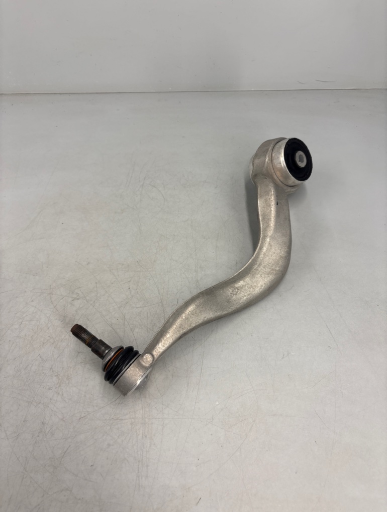 Рычаг передний правый BMW 3 2013 F30 N20 31 12 6 855 742 контрактная