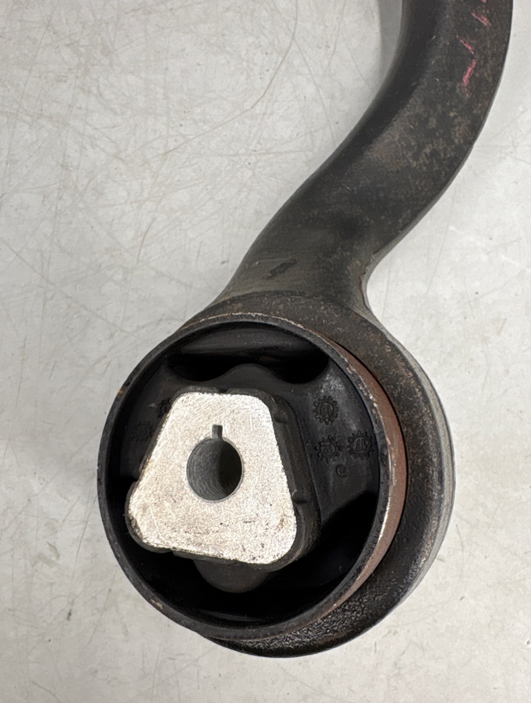 Рычаг передний левый X6 2009 E71 N54