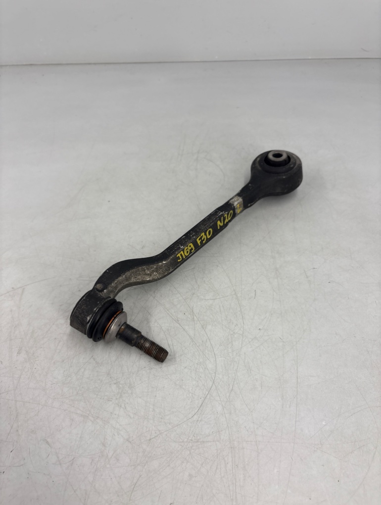 Рычаг подвески нижний передний левый BMW 3 2013 F30 N20 31 12 6 852 991 контрактная