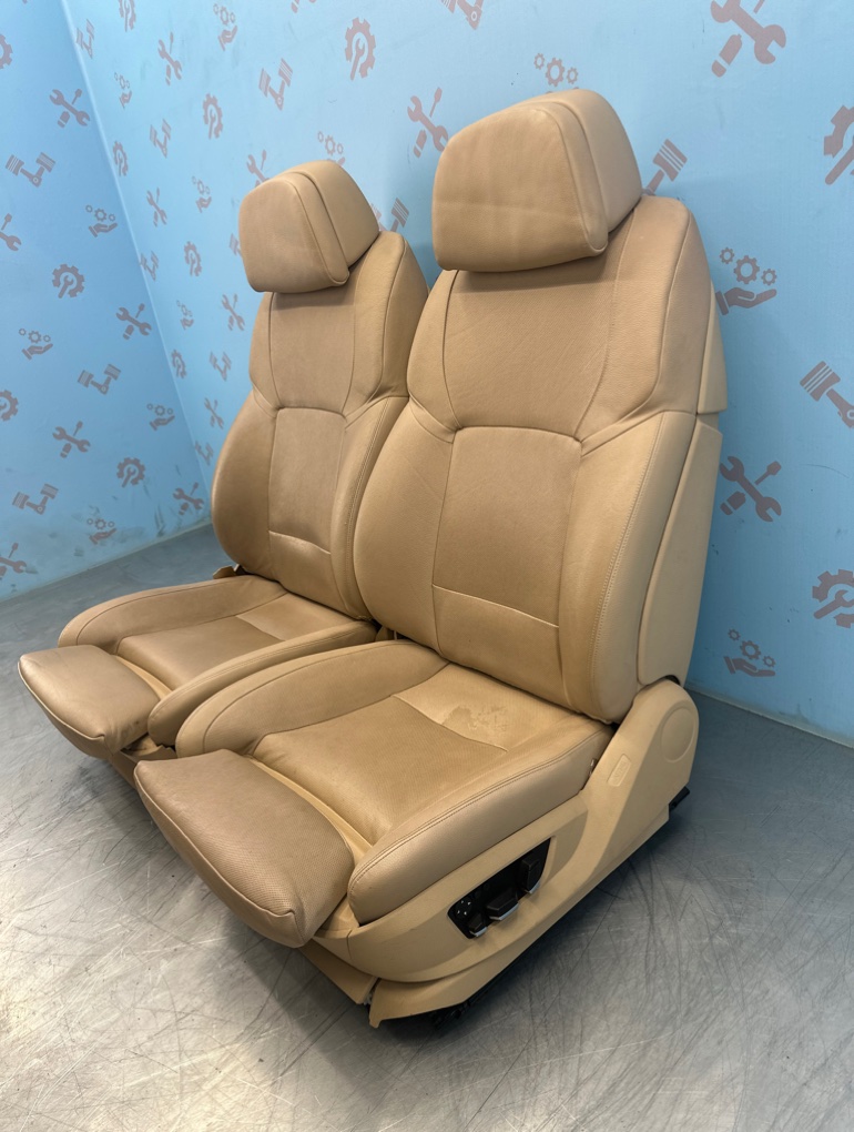 Сиденья комфорт бежевая кожа 5 2010 F10 N52