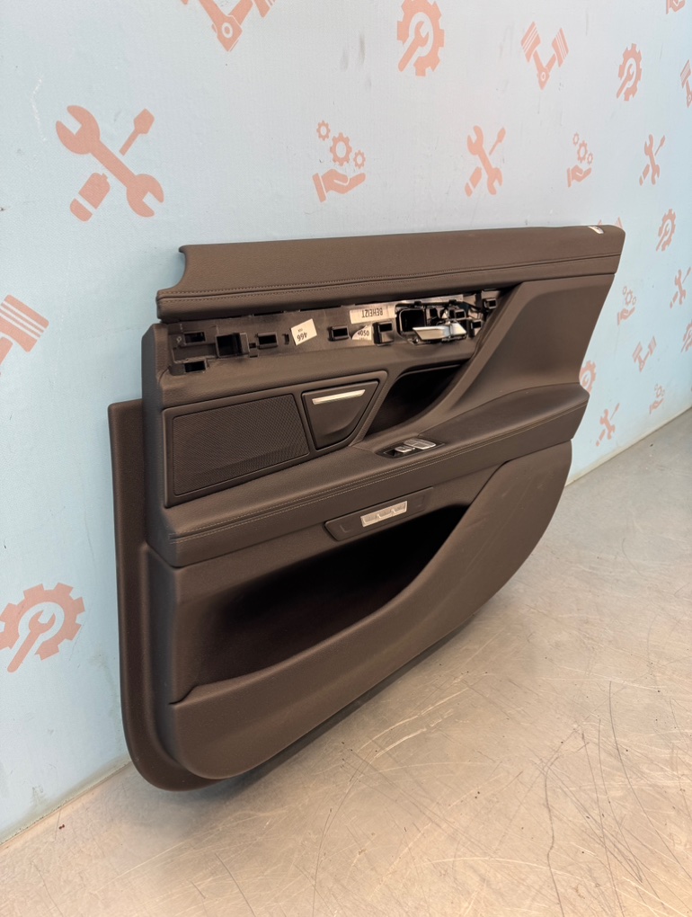 Обшивка боковой двери задняя правая BMW 7 G12 B47D20B