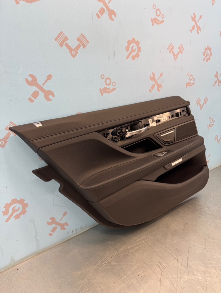 Обшивка боковой двери задняя левая BMW 7 G12 B47D20B
