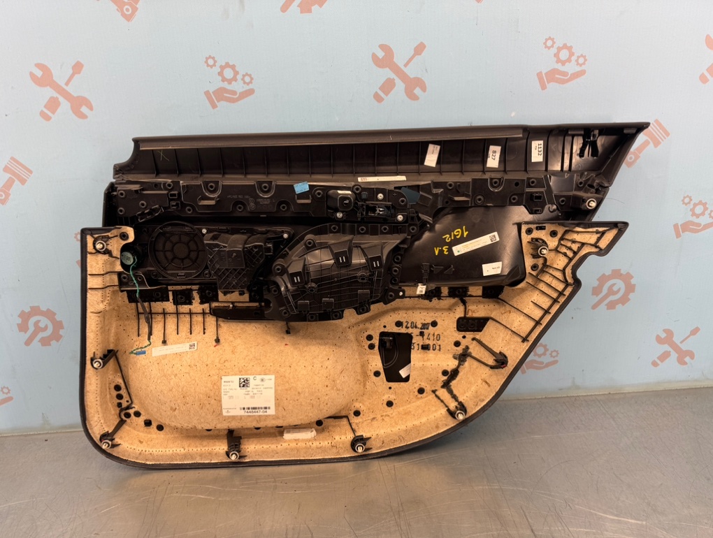 Обшивка боковой двери задняя левая 7 2017 G12 B47D20B