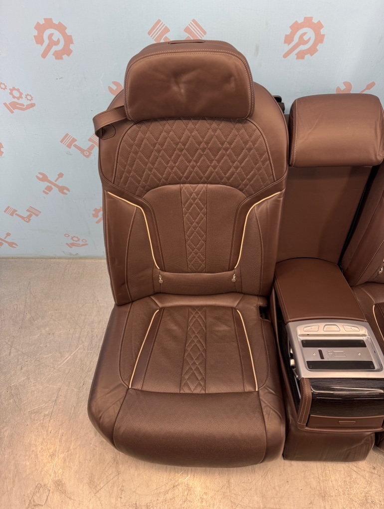 Диван задний электро вентиляция 7 G12