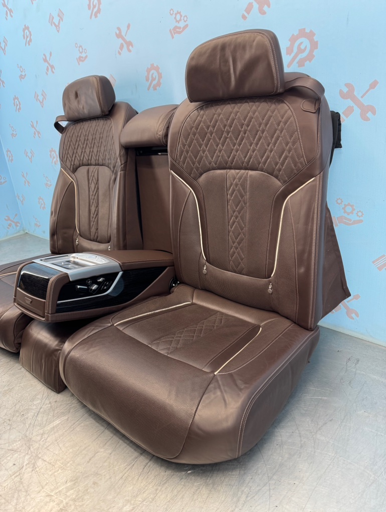 Диван задний электро вентиляция 7 G12