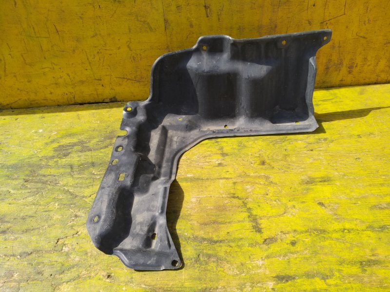 Защита двигателя передняя правая TOYOTA COROLLA FIELDER NZE141 1NZFE