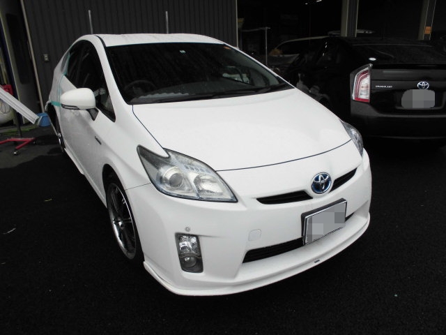 Обвес Toyota Prius ZVW30 (б/у) Обвес Toyota Prius ZVW30 (б/у)