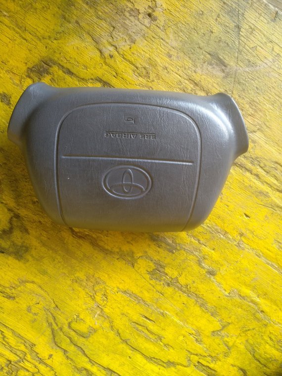 Airbag водительский TOYOTA GRANVIA RCH11W 1KZTE контрактная