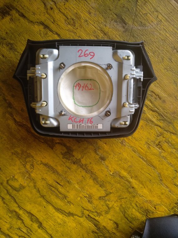 Airbag водительский GRANVIA RCH11W 1KZTE