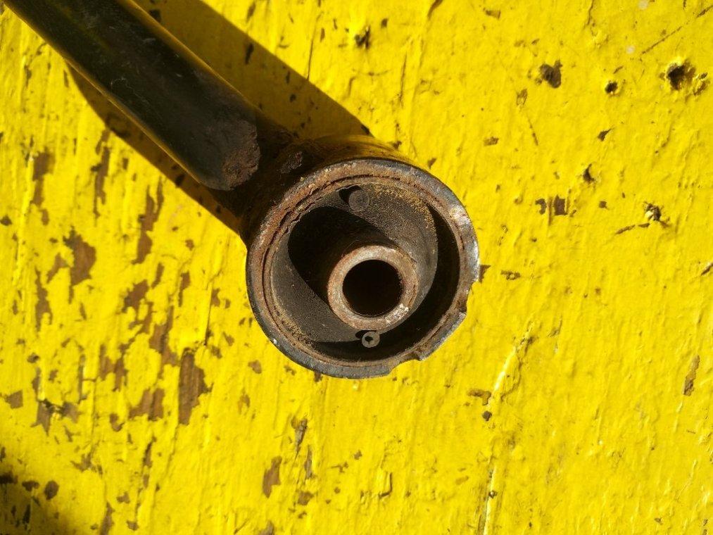 Рычаг задний правый WIZARD UES73FW 4JX1 Рычаг задний правый WIZARD UES73FW 4JX1