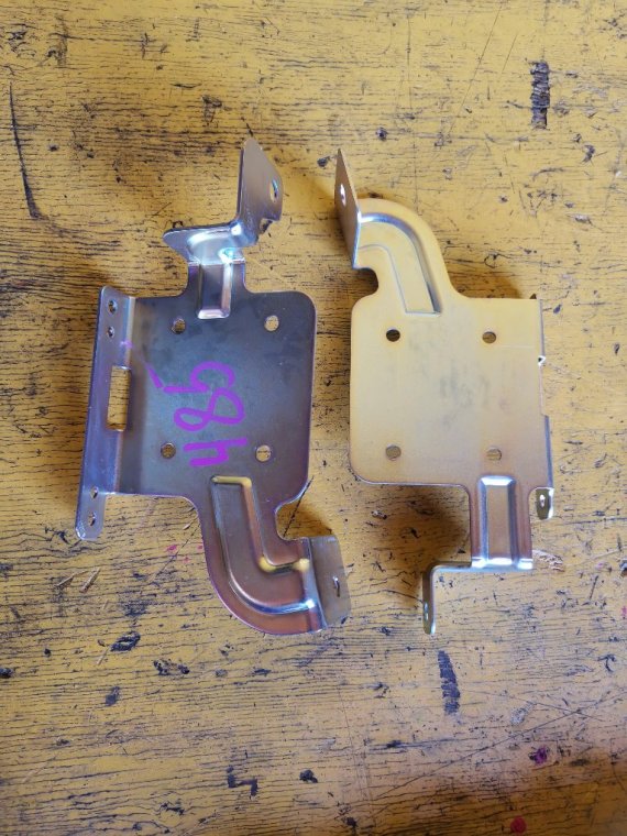 Крепление магнитофона SHUTTLE GK8 L15B
