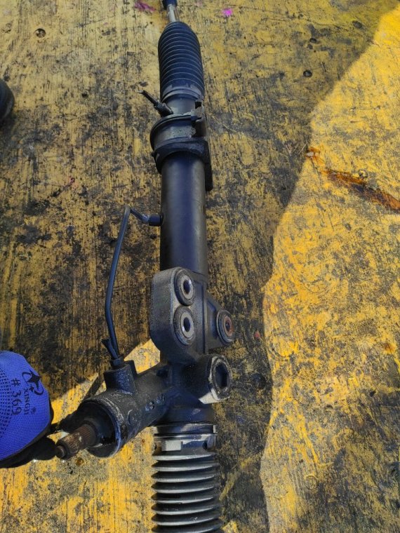 Рулевая рейка ELF NJR85 4JJ1