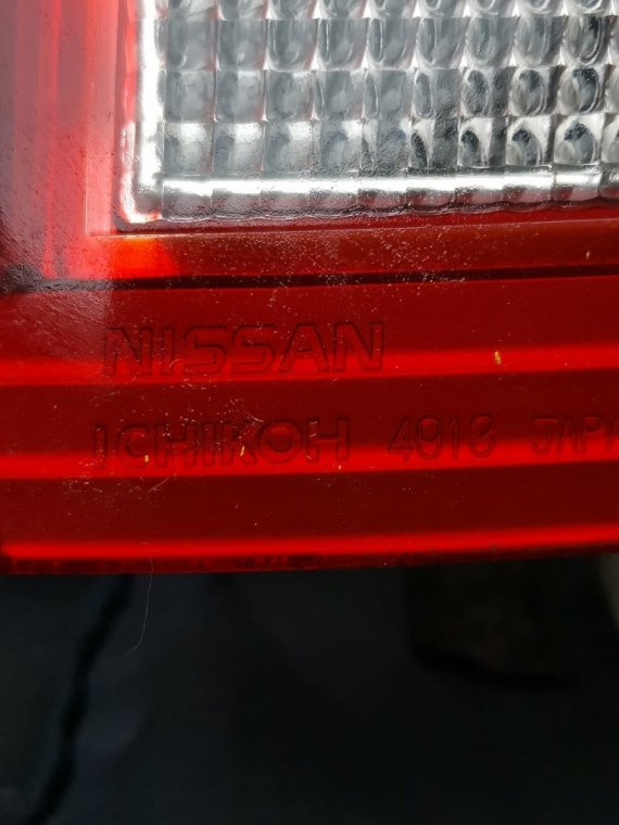 Стоп-сигнал правый X-TRAIL 2001 NT30 QR20-DE