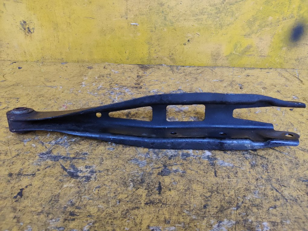 Рычаг задний правый FORESTER SHJ FB20 Рычаг задний правый FORESTER SHJ FB20