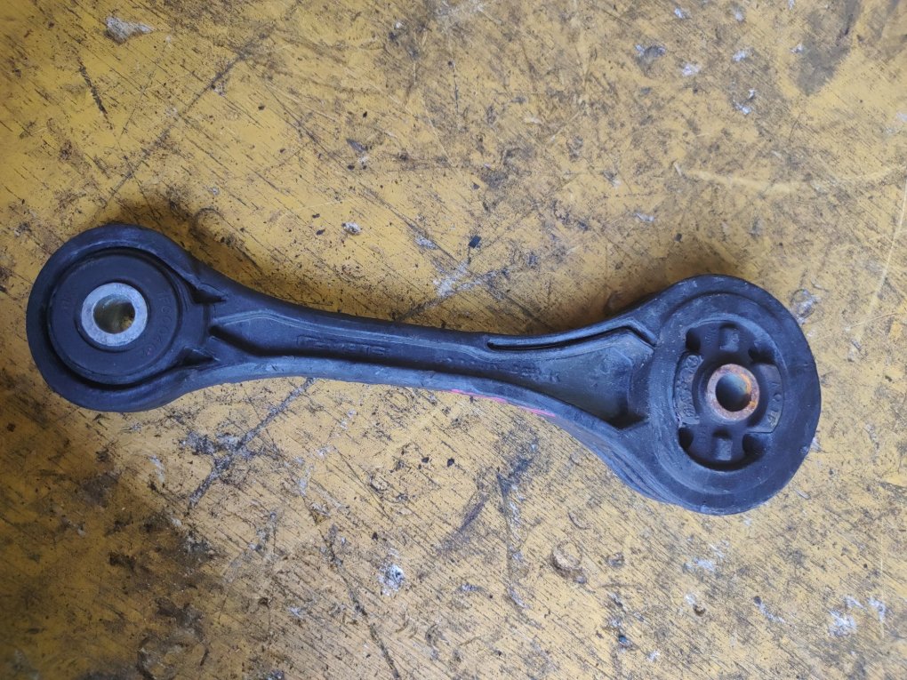 Подушка двигателя SUBARU IMPREZA GJ7 FB20 контрактная