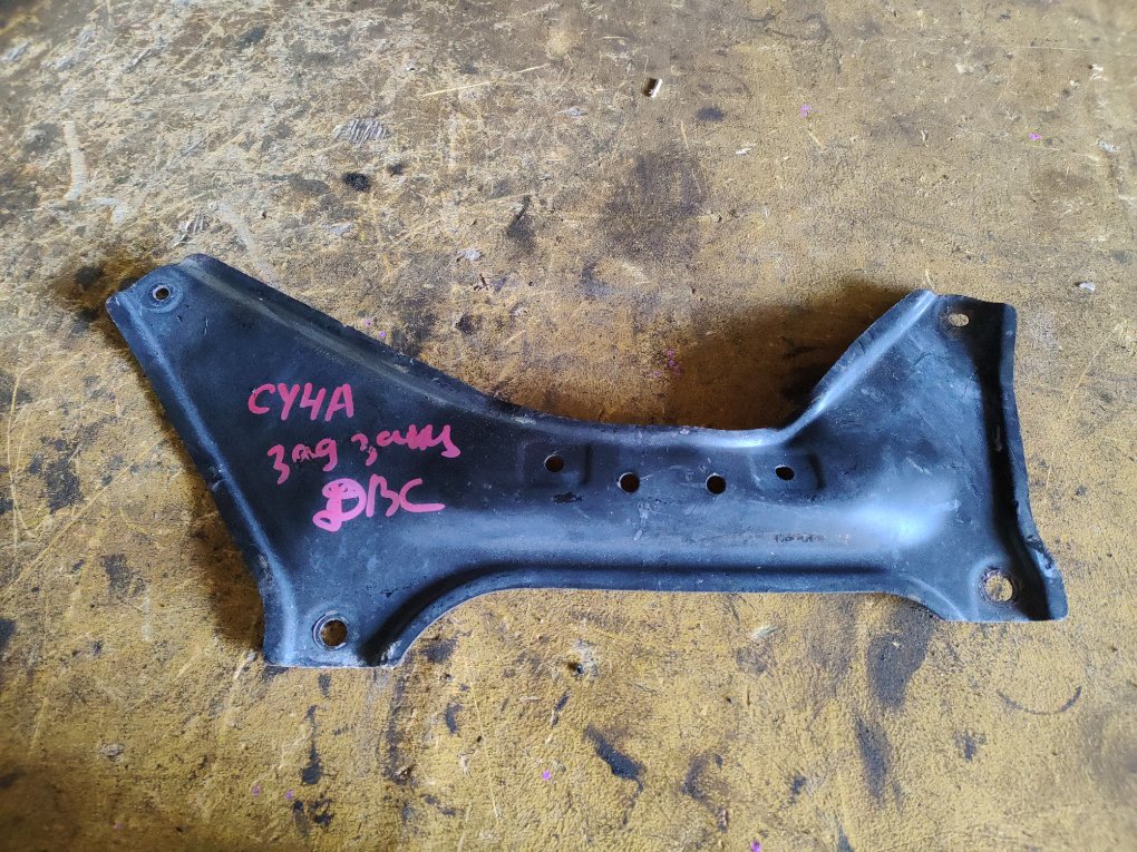 Защита двигателя MITSUBISHI GALANT FORTIS CY4A 4B11 контрактная