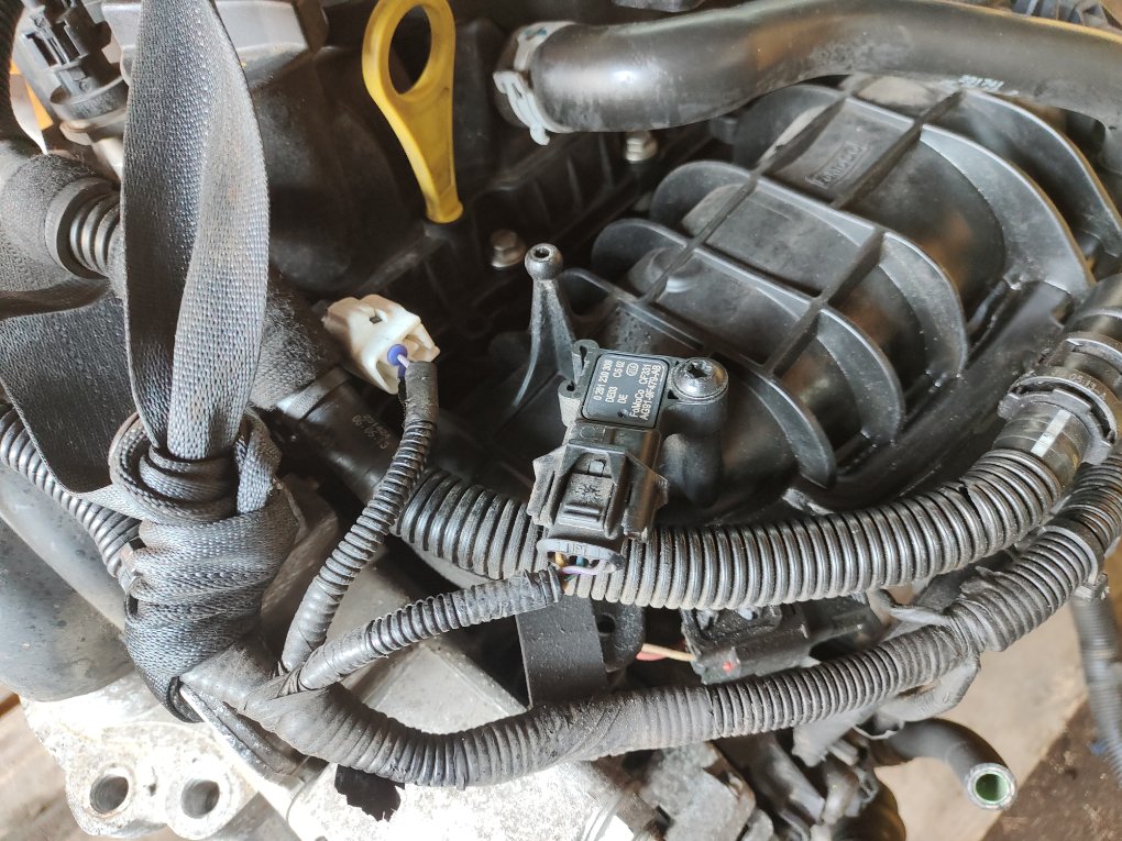 Двигатель v40 FS48 B4164T