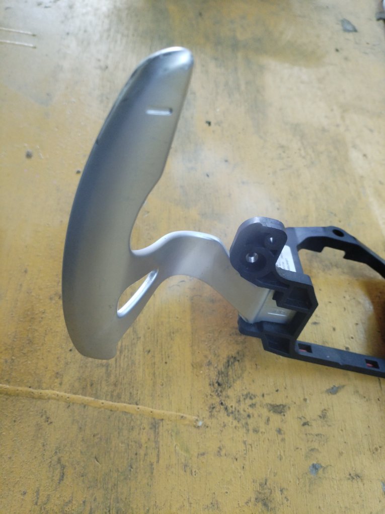 Подрулевые лепестки RVR GA3W 4B10